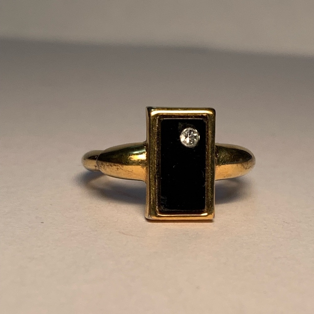 EUC MCM black with one Diamond minimalist adjustable cocktail ring